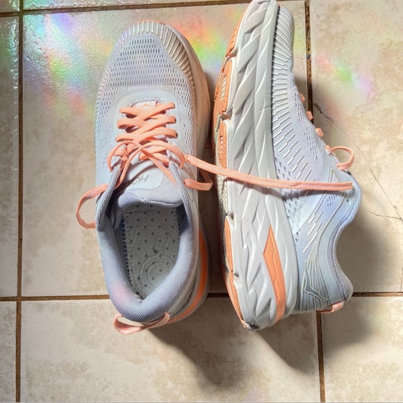 Hoka Shoes - Hoka Bondi 7, size 8.5